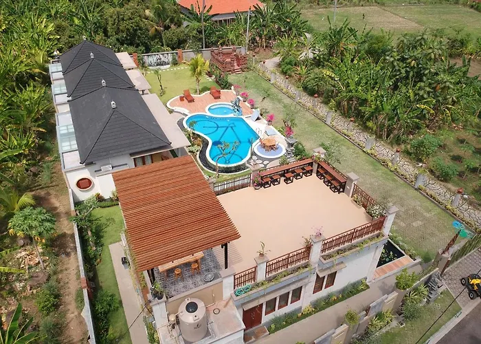 Umah Didua Aparthotel 4*